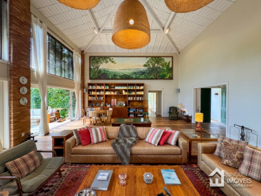 Casa em Condomínio em Araras,	Petrópolis