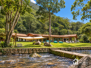 Casa em Condomínio em Corrêas,	Petrópolis