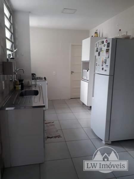 Apartamento à venda com 3 quartos, 143m² - Foto 8