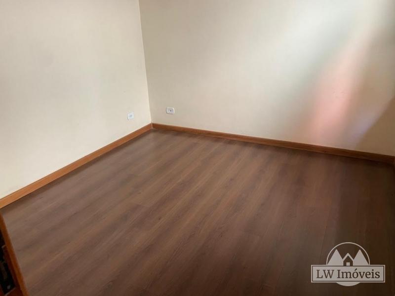 Casa à venda com 2 quartos, 60m² - Foto 4