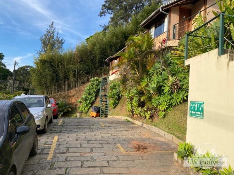 Casa à venda com 2 quartos, 60m² - Foto 1