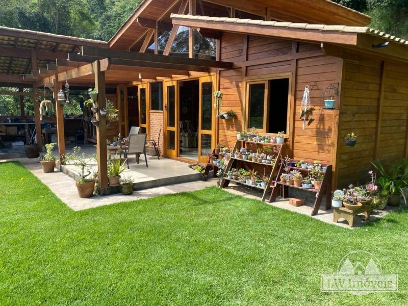 Casa à venda com 3 quartos, 140m² - Foto 3