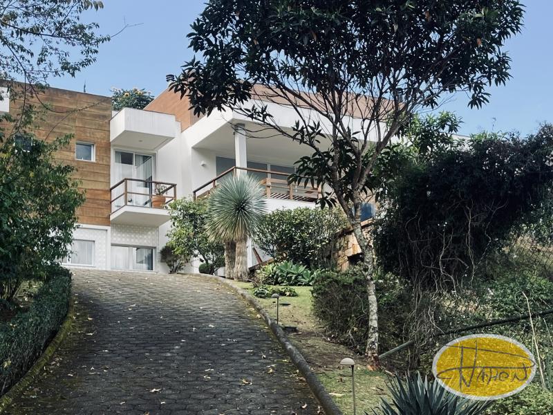 Casa à venda em Araras, Petrópolis - RJ - Foto 1