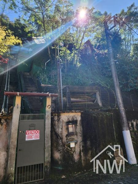 Casa à venda em Independência, Petrópolis - RJ