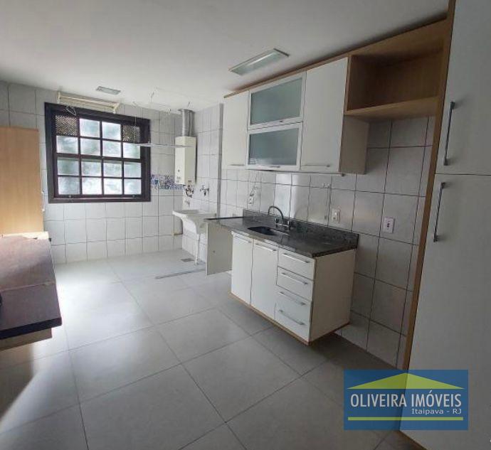 Apartamento para Alugar  à venda em Bonsucesso, Petrópolis - RJ - Foto 2