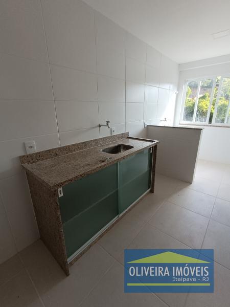Apartamento para Alugar em Pedro do Rio, Petrópolis - RJ - Foto 2