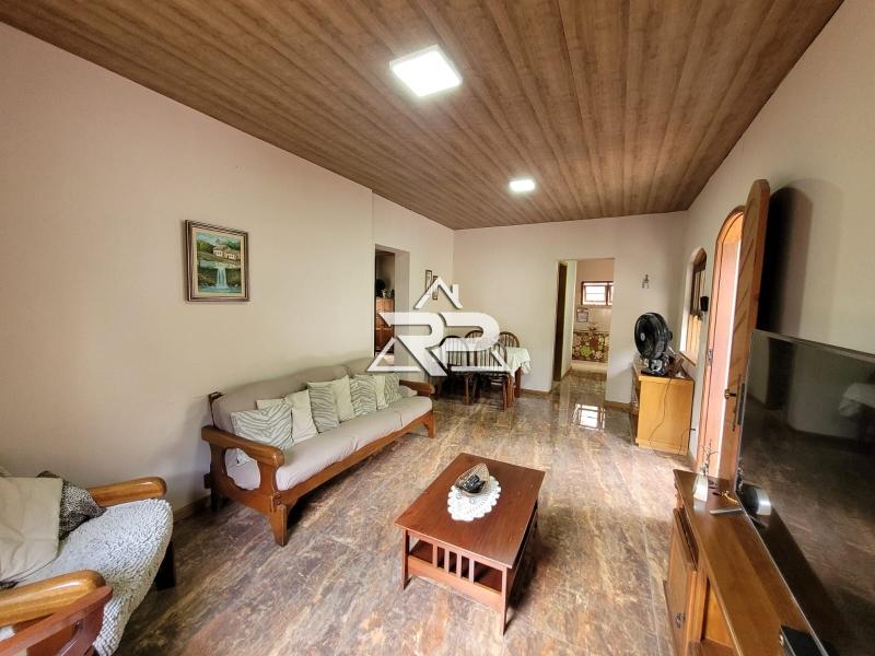 Comprar Casa em Pedro do Rio, Petrópolis/RJ - Renata Pereira Corretora