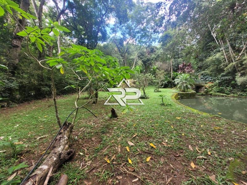 Comprar Casa em Itaipava, Petrópolis/RJ - Renata Pereira Corretora