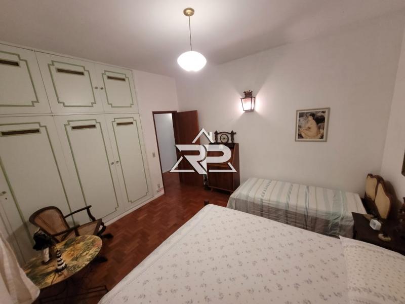 Comprar Casa em Itaipava, Petrópolis/RJ - Renata Pereira Corretora