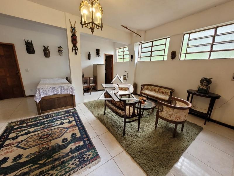 Comprar Casa em Itaipava, Petrópolis/RJ - Renata Pereira Corretora