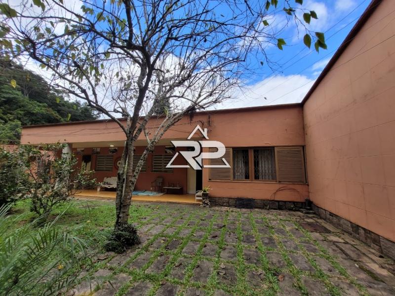 Comprar Casa em Itaipava, Petrópolis/RJ - Renata Pereira Corretora