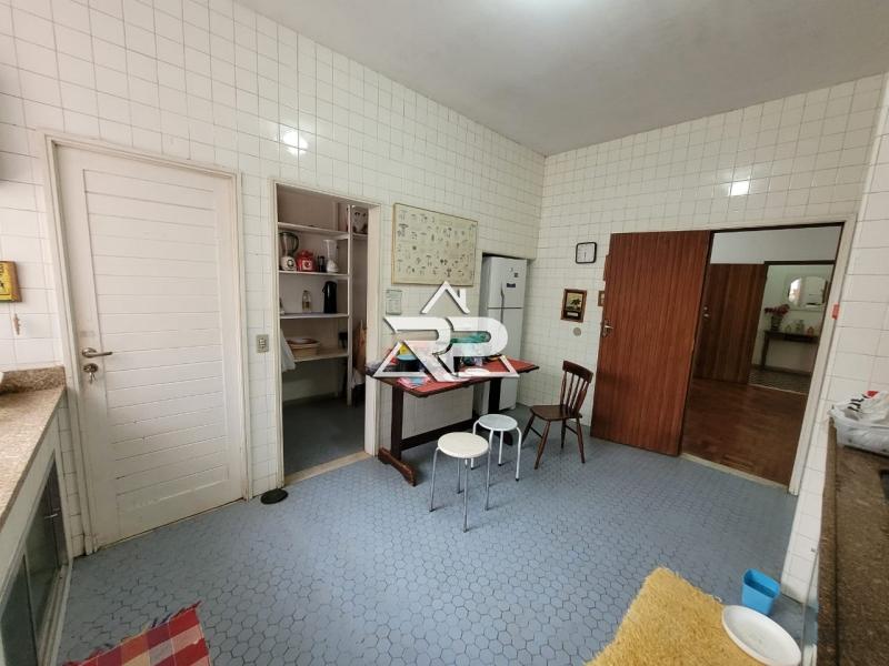 Comprar Casa em Itaipava, Petrópolis/RJ - Renata Pereira Corretora