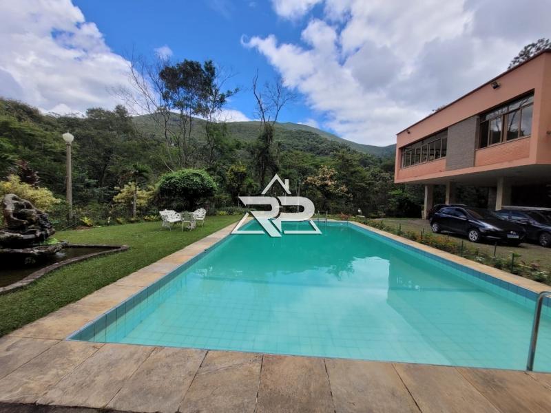 Comprar Casa em Itaipava, Petrópolis/RJ - Renata Pereira Corretora