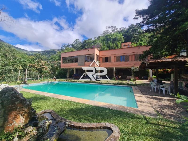 Comprar Casa em Itaipava, Petrópolis/RJ - Renata Pereira Corretora