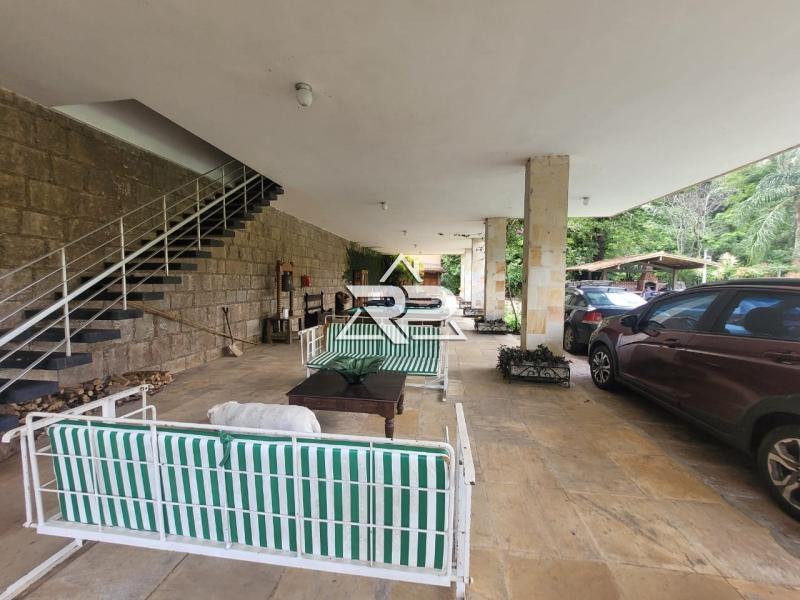 Comprar Casa em Itaipava, Petrópolis/RJ - Renata Pereira Corretora