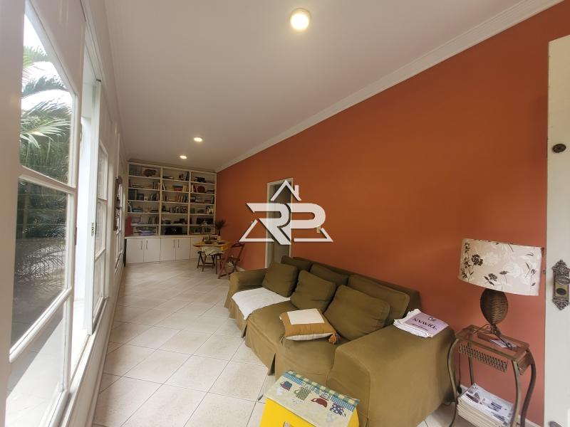 Comprar Casa em Pedro do Rio, Petrópolis/RJ - Renata Pereira Corretora