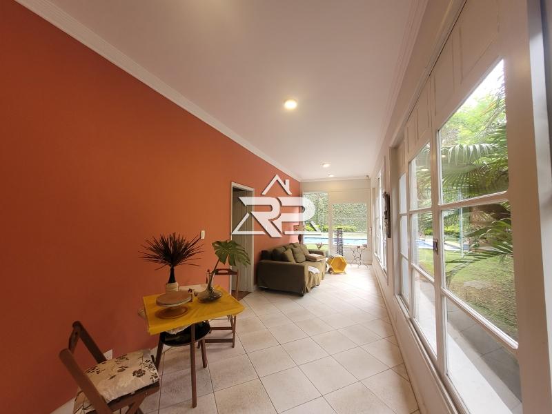 Comprar Casa em Pedro do Rio, Petrópolis/RJ - Renata Pereira Corretora