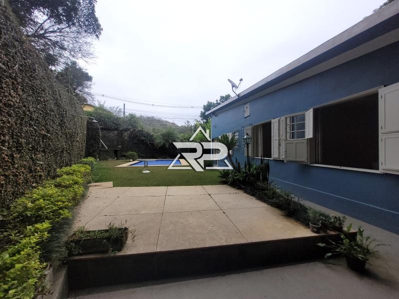 Comprar Casa em Pedro do Rio, Petrópolis/RJ - Renata Pereira Corretora