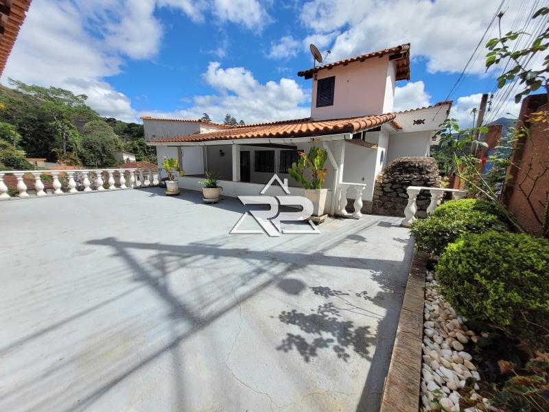 Casa à venda em Itaipava, Petrópolis - RJ