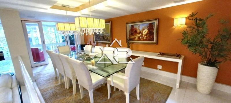 Comprar Casa em Itaipava, Petrópolis/RJ - Renata Pereira Corretora