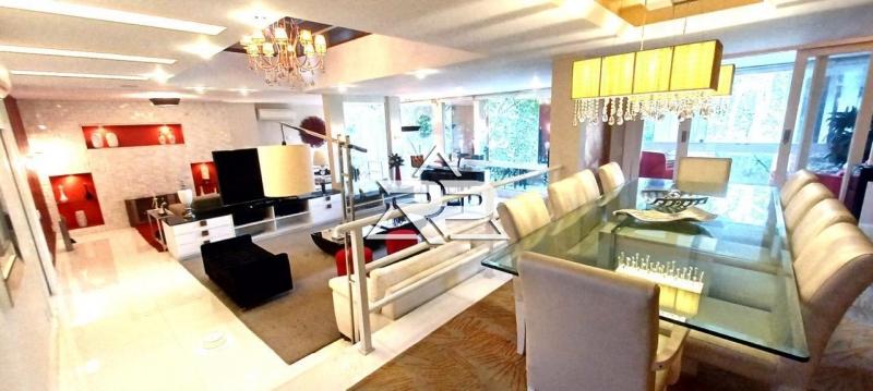 Comprar Casa em Itaipava, Petrópolis/RJ - Renata Pereira Corretora