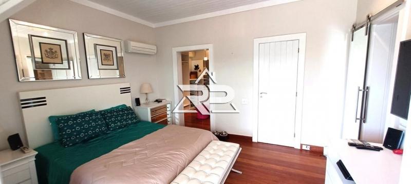 Comprar Casa em Itaipava, Petrópolis/RJ - Renata Pereira Corretora