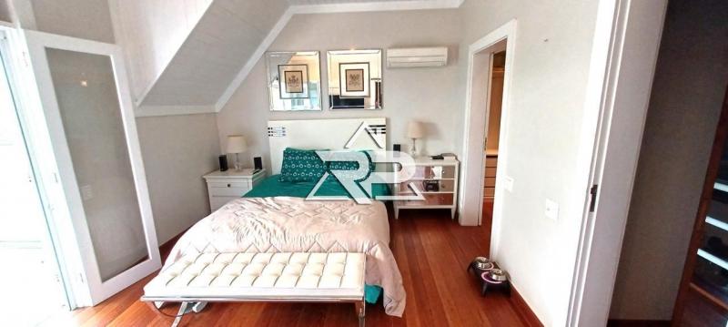 Comprar Casa em Itaipava, Petrópolis/RJ - Renata Pereira Corretora