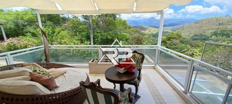 Comprar Casa em Itaipava, Petrópolis/RJ - Renata Pereira Corretora