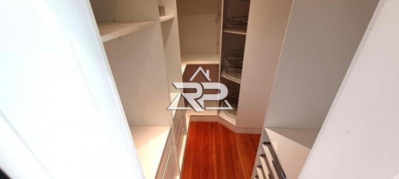 Comprar Casa em Itaipava, Petrópolis/RJ - Renata Pereira Corretora