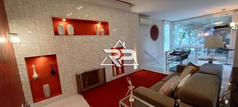 Comprar Casa em Itaipava, Petrópolis/RJ - Renata Pereira Corretora