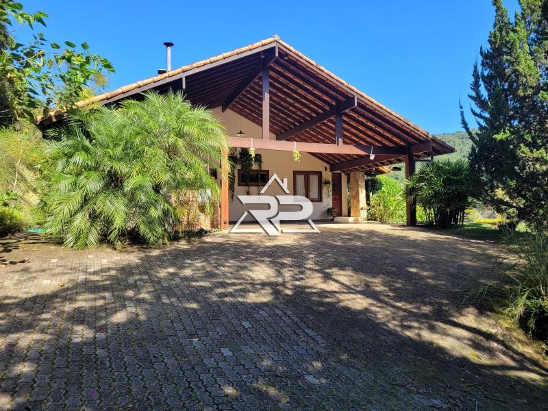 Comprar Casa em Pedro do Rio, Petrópolis/RJ - Renata Pereira Corretora