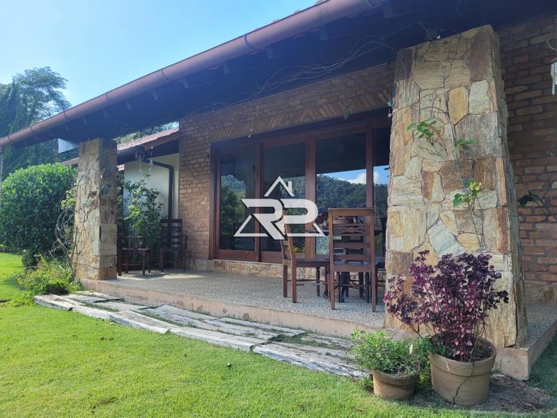 Comprar Casa em Pedro do Rio, Petrópolis/RJ - Renata Pereira Corretora