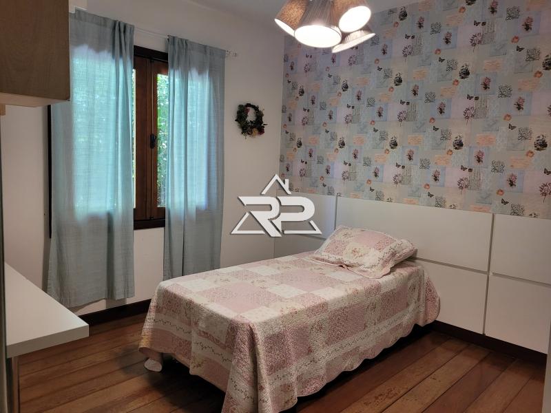 Comprar Casa em Pedro do Rio, Petrópolis/RJ - Renata Pereira Corretora