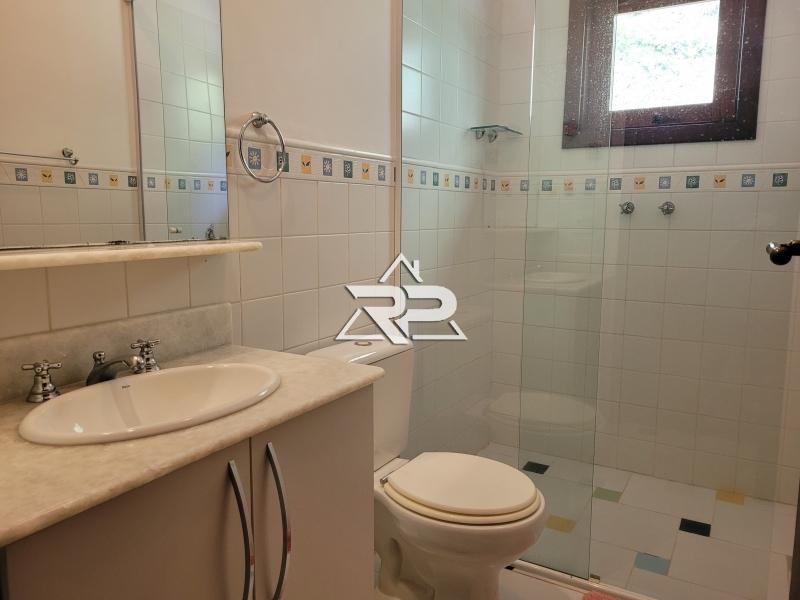 Comprar Casa em Pedro do Rio, Petrópolis/RJ - Renata Pereira Corretora