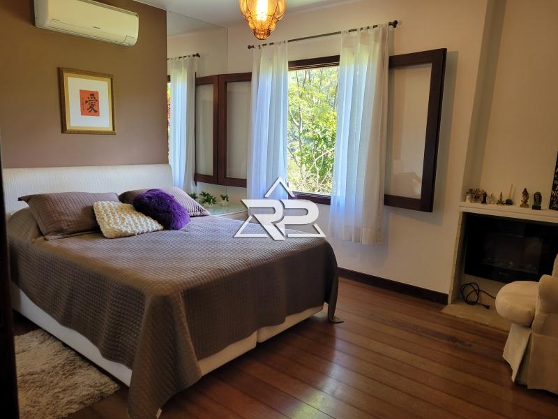 Comprar Casa em Pedro do Rio, Petrópolis/RJ - Renata Pereira Corretora