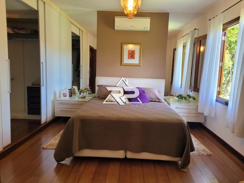 Comprar Casa em Pedro do Rio, Petrópolis/RJ - Renata Pereira Corretora