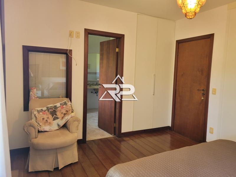 Comprar Casa em Pedro do Rio, Petrópolis/RJ - Renata Pereira Corretora