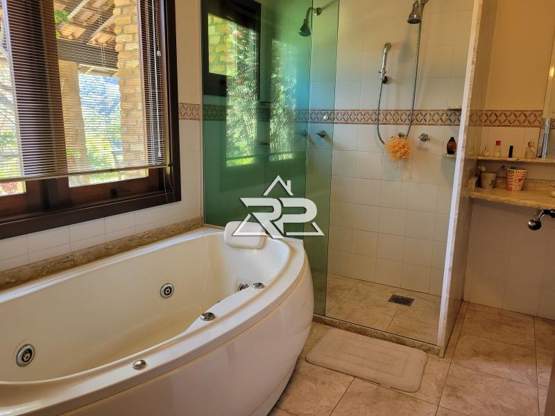 Comprar Casa em Pedro do Rio, Petrópolis/RJ - Renata Pereira Corretora