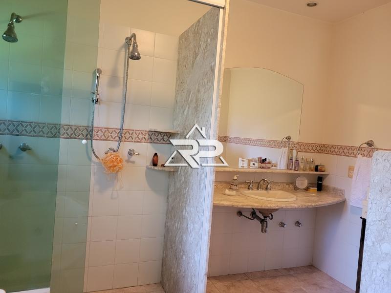 Comprar Casa em Pedro do Rio, Petrópolis/RJ - Renata Pereira Corretora