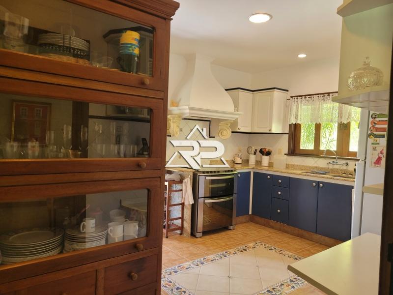 Comprar Casa em Pedro do Rio, Petrópolis/RJ - Renata Pereira Corretora