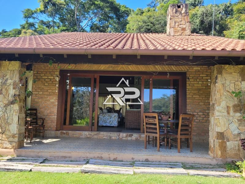 Comprar Casa em Pedro do Rio, Petrópolis/RJ - Renata Pereira Corretora