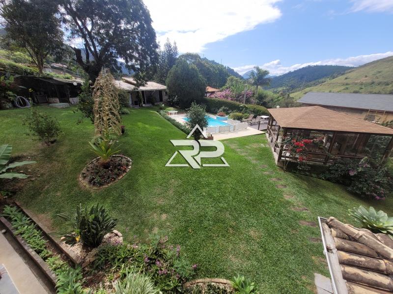 Comprar Casa em Itaipava, Petrópolis/RJ - Renata Pereira Corretora