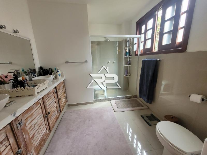 Comprar Casa em Itaipava, Petrópolis/RJ - Renata Pereira Corretora