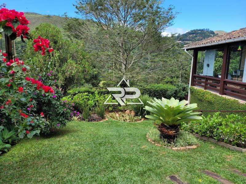 Comprar Casa em Itaipava, Petrópolis/RJ - Renata Pereira Corretora