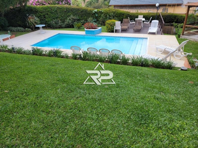 Comprar Casa em Itaipava, Petrópolis/RJ - Renata Pereira Corretora