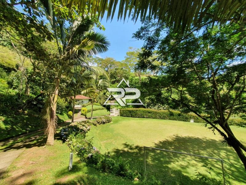 Comprar Casa em Pedro do Rio, Petrópolis/RJ - Renata Pereira Corretora