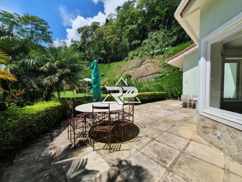 Comprar Casa em Pedro do Rio, Petrópolis/RJ - Renata Pereira Corretora