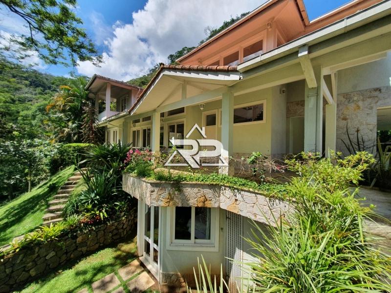 Comprar Casa em Pedro do Rio, Petrópolis/RJ - Renata Pereira Corretora