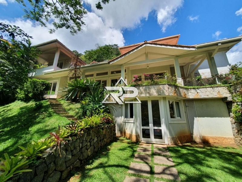 Comprar Casa em Pedro do Rio, Petrópolis/RJ - Renata Pereira Corretora