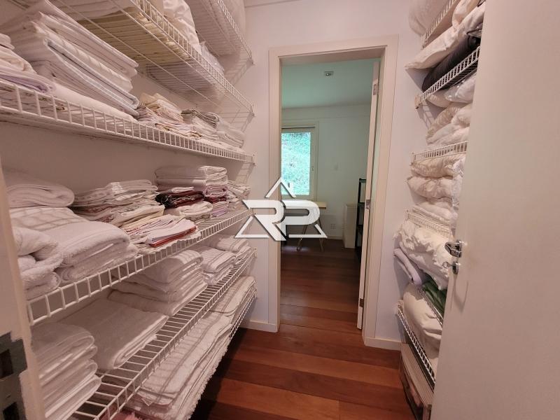 Comprar Casa em Pedro do Rio, Petrópolis/RJ - Renata Pereira Corretora